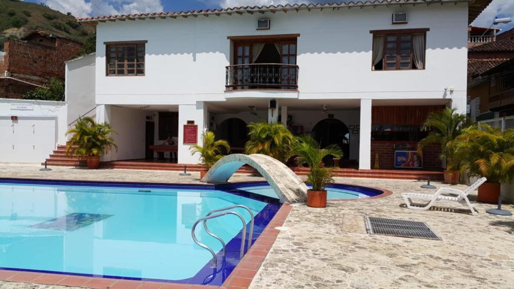 Hotel Tamarindo Resort Sopetrán Exterior photo
